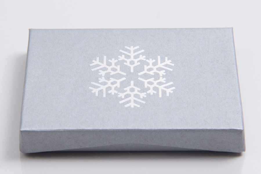 4-5/8 x 3-3/8 x 5/8 KRAFTY SILVER SNOW GIFT CARD BOX WITH PLATFORM INSERT