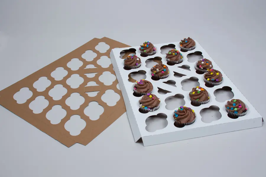 MINI 24 CUPCAKE INSERT WHITE