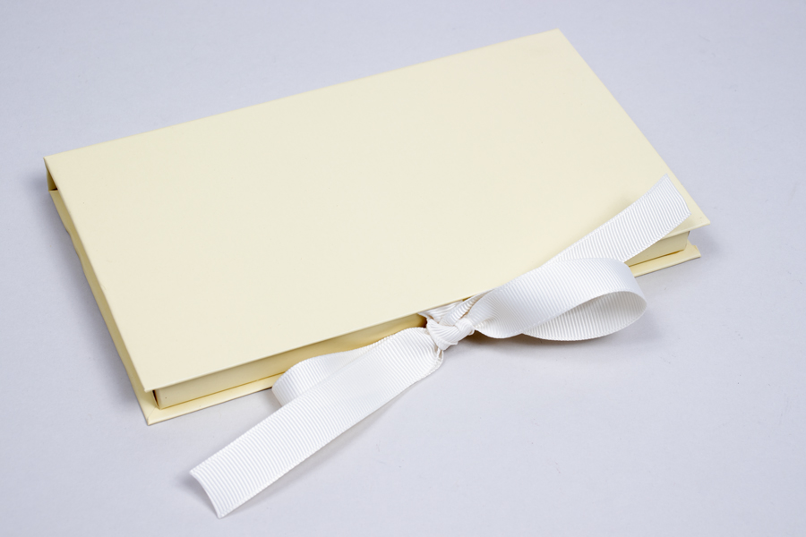 7-1/2 x 4-1/4 x 5/8 MATTE CREAM PLATFORM GIFT CARD BOX