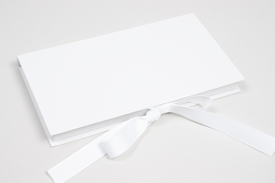 7-1/2 x 4-1/4 x 5/8 MATTE WHITE PLATFORM GIFT CARD BOX